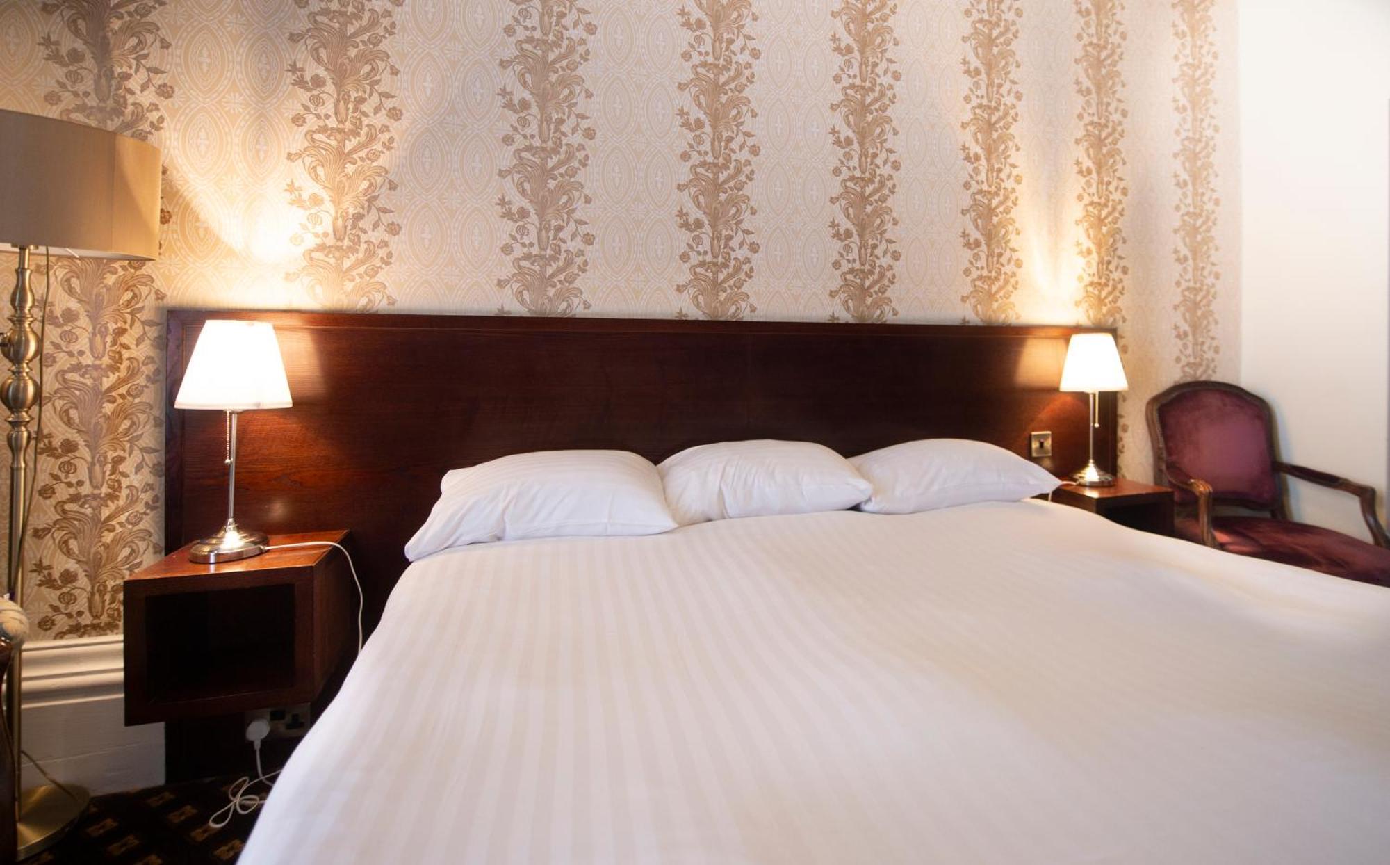 Cabot Court Hotel Wetherspoon Weston-super-Mare Buitenkant foto