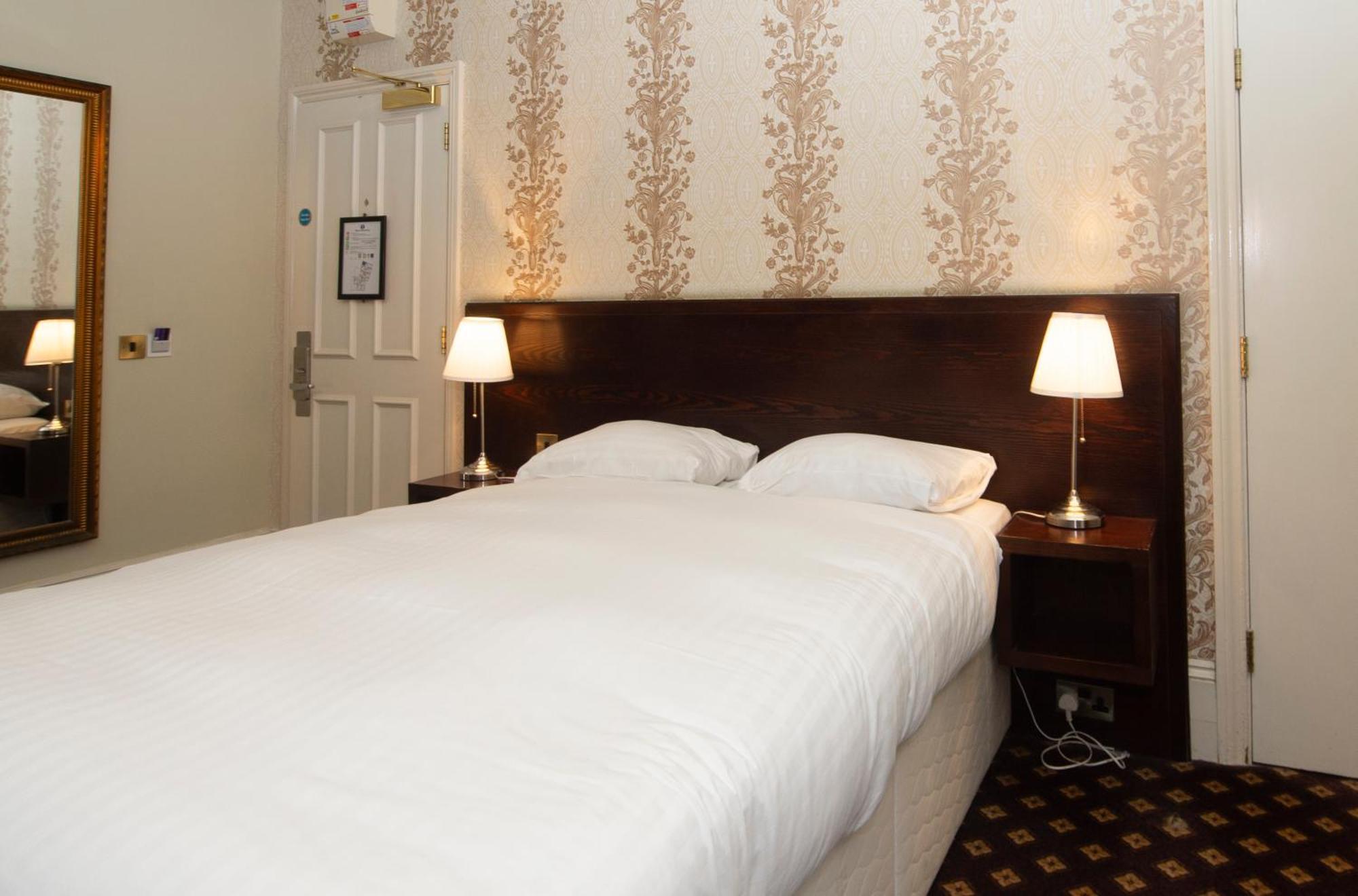Cabot Court Hotel Wetherspoon Weston-super-Mare Buitenkant foto