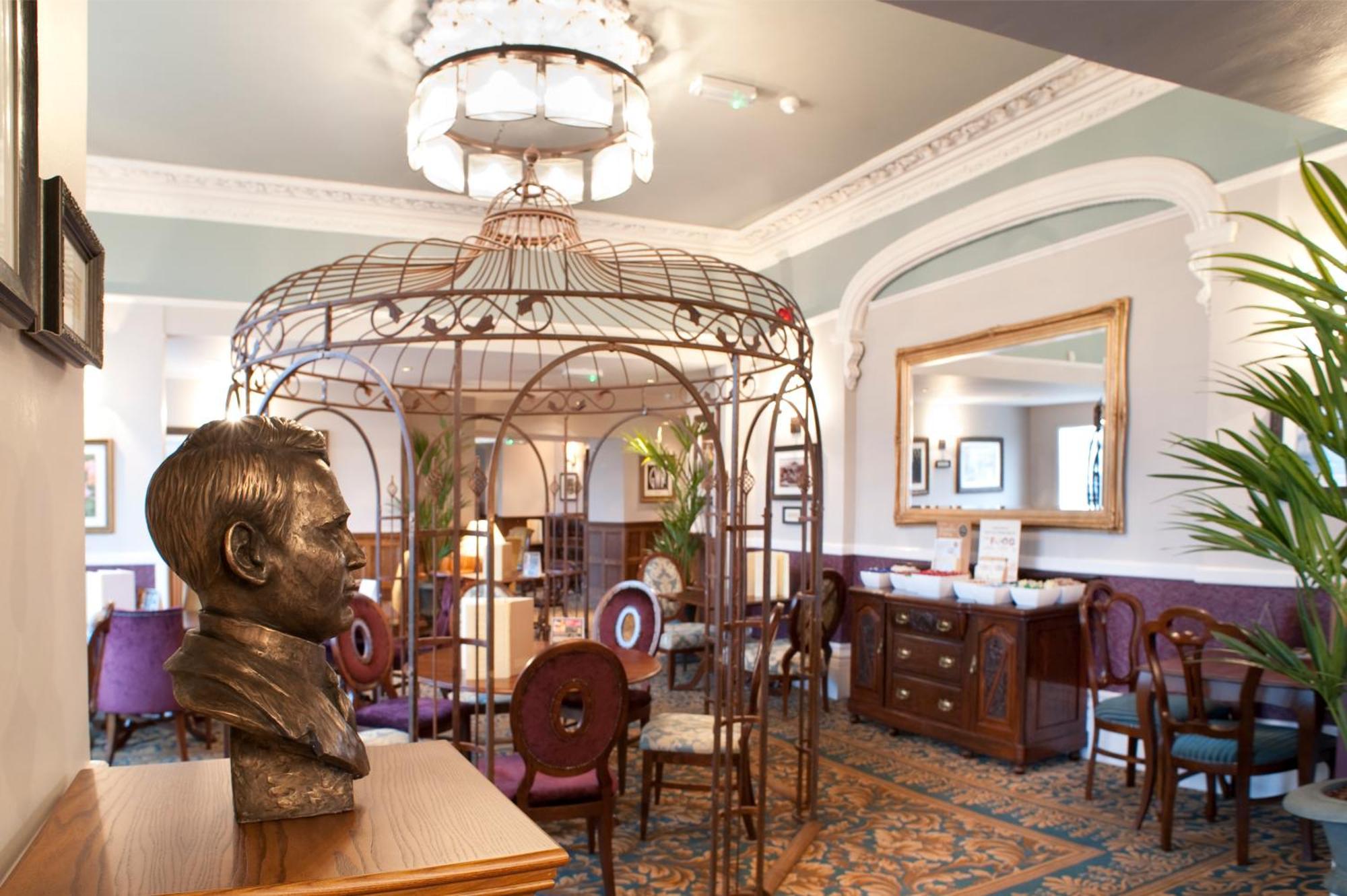 Cabot Court Hotel Wetherspoon Weston-super-Mare Buitenkant foto