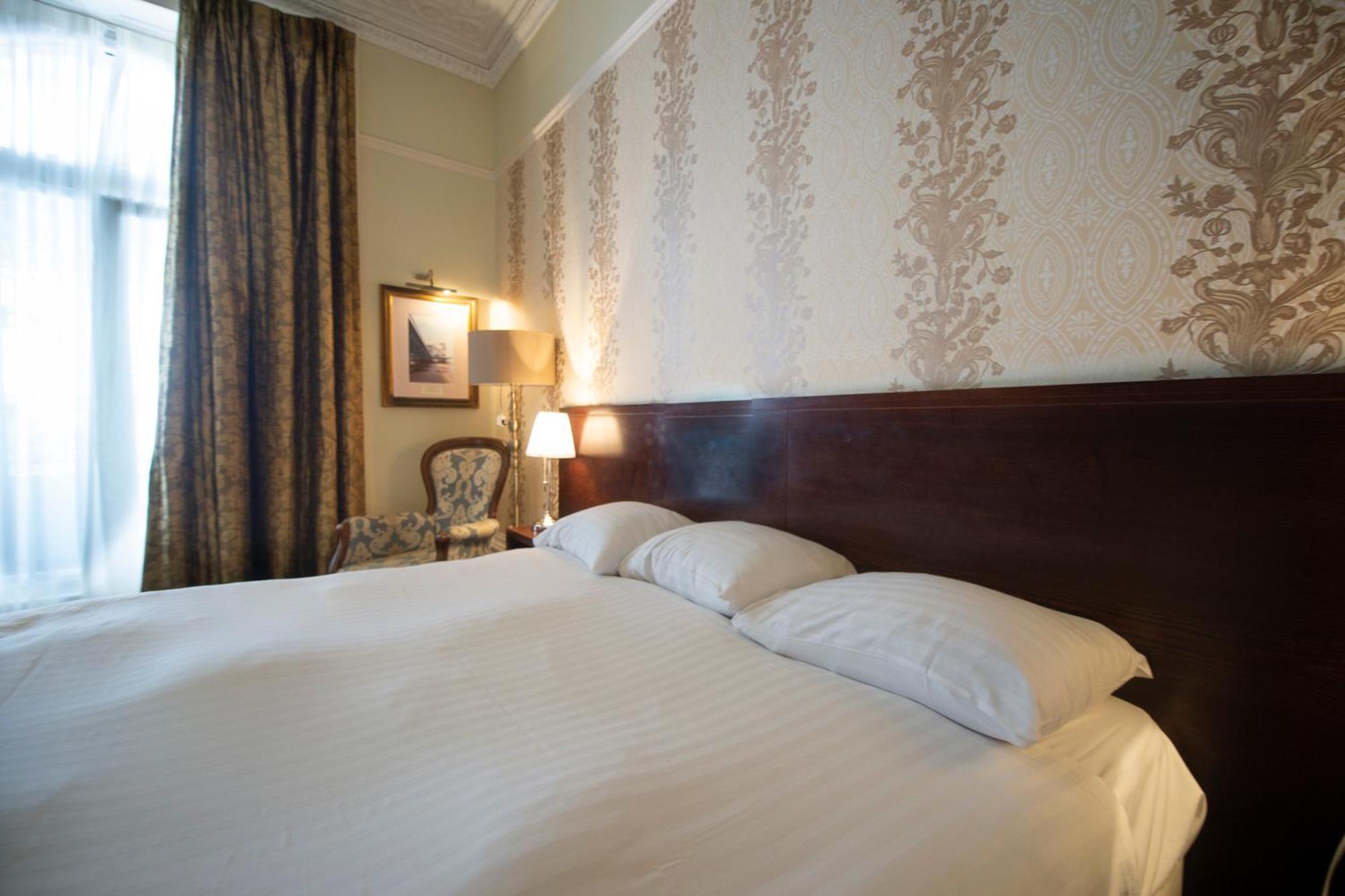 Cabot Court Hotel Wetherspoon Weston-super-Mare Buitenkant foto