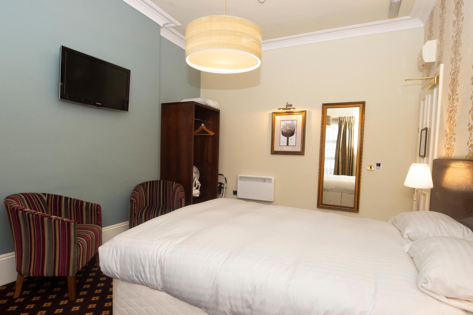 Cabot Court Hotel Wetherspoon Weston-super-Mare Buitenkant foto